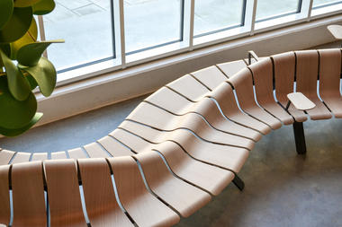 Designing Fluid High-Traffic Areas with Modular Furniture