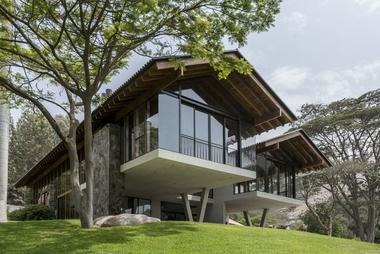 Casa Los Cóndores / Borasino Arquitectos + del Solar arquitectos