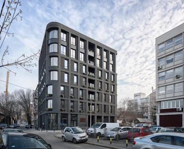 Gallery of Mia Dorcol Apartments  / Zabriskie Studio  - 1