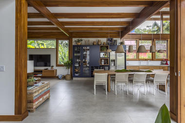 Galeria de Casa Da Porta Amarela / Flávia Menezes Arquitetura e Interiores  - 4