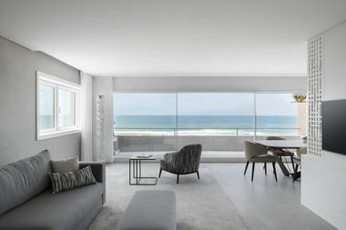 Gallery of São Felix Apartment / Paulo Moreira Architectures  - 4
