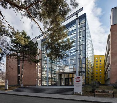 Centro de tecnología Vanadzor / ARCHoop Architectural Studio