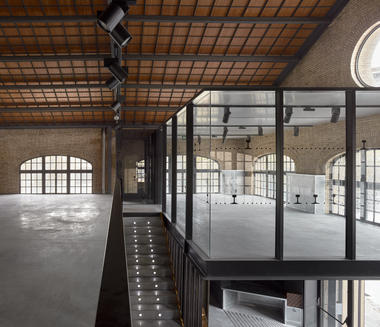 Gallery of Adaptation of Hall 3 of the Central Park to Cultural Facilities  / Contell-Martínez Arquitectos  - 3