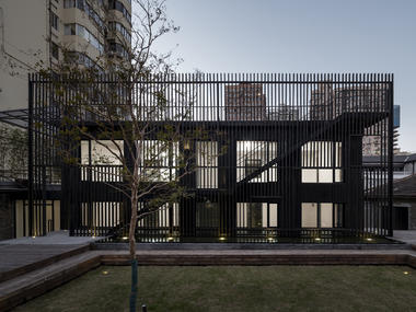 Gallery of Jing'an Community Pool House / PRA  - 3