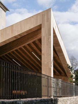 Gallery of Evisa School Porch / Orma architettura  - 16
