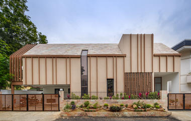 Gallery of House of No Bricks / Urban Design Collaborative  - 1