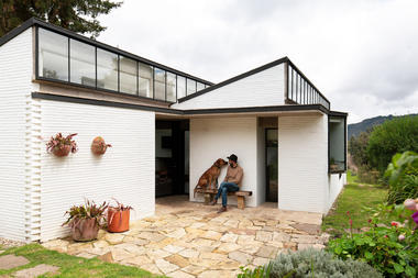 Casas na Colômbia: exemplos de implantação, desenho e materialidade