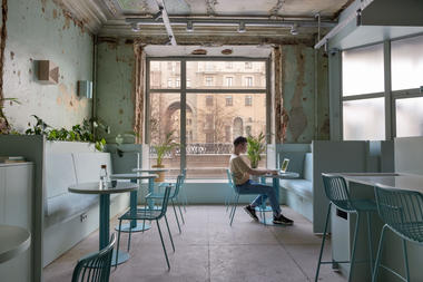 Gallery of Zerno Coffee Shop  / Studio11  - 1