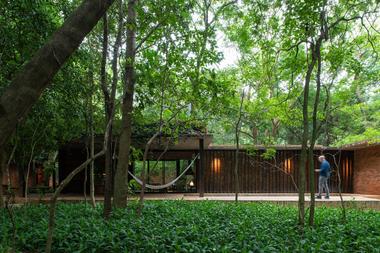 Gallery of Residence Ara Pytu / José Cubilla  - 1