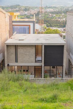Galería de Casa Moca / CASTILLO + VALDIVIESO arquitectos  - 14