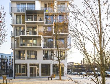 里尔城市花园集合住宅 / Saison Menu Architectes Urbanistes