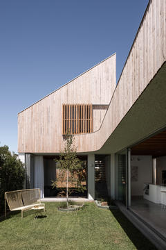 Gallery of East Fremantle House / Nic Brunsdon  - 6
