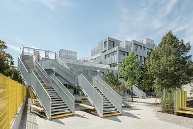 Längenfeldgasse 小学+职业学校 ，开放的景观教学 / PPAG architects