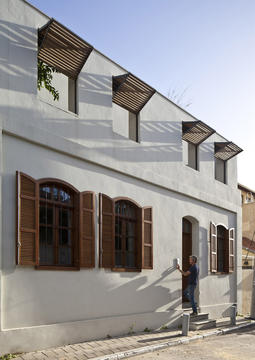 Gallery of V House    / Paz Gersh Architects  - 4