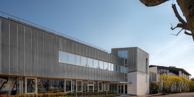Gallery of Merieux Nutriscienses Headquarters / Iscattolin  - 6