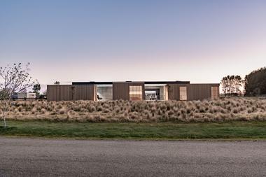 Galería de Pegasus House / Dalman Architects  - 10