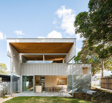 Lambton House / Curious Practice