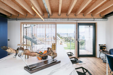Galeria de Casa Stilt / B.HOUSSAIS Architecture  - 13