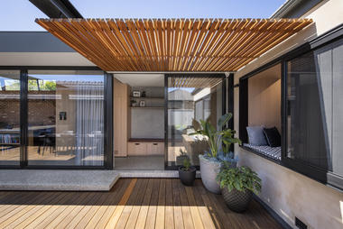 Gallery of Plympton Residence / Contech  - 5