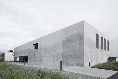 Galeria de Refeitório da Fábrica PERI / Studio ESW + Mühlich, Fink & Partner  - 1