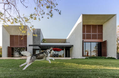 Casa Invierno / LAAR