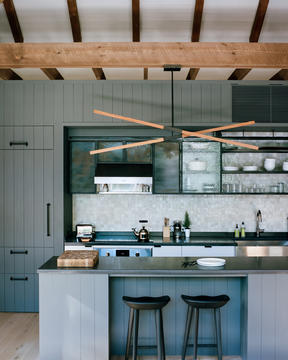 Gallery of Fox Hall Barn House / BarlisWedlick  - 9