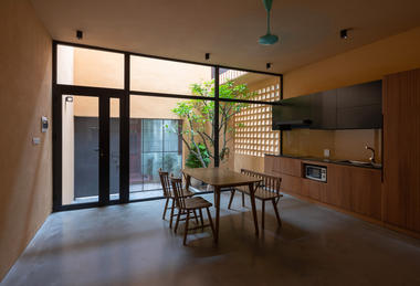 Gallery of Trau Quy House / TOOB STUDIO  - 20