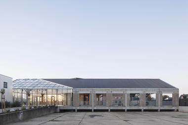比利时Hachiko厂房改造 / WE-S architecten