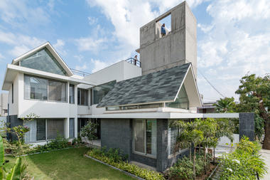 Gable House / UA Lab (Urban Architectural Collaborative)