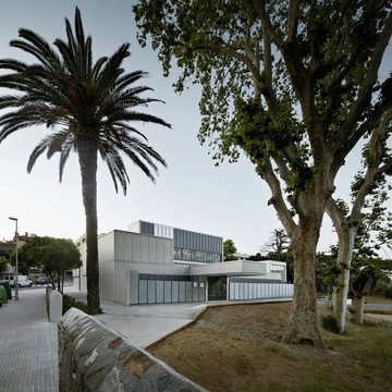 Gallery of Health Center CAP La Garriga / Roldán + Berengué  - 4