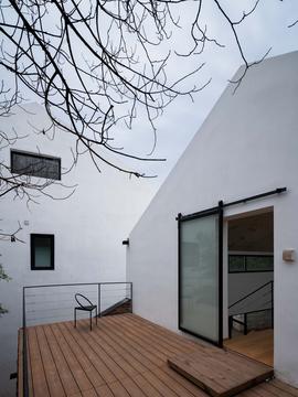 Gallery of Step House / Wonder Architects  - 12