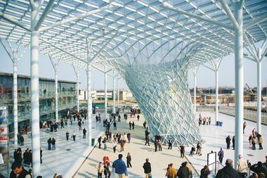 Gallery of Materialising a Vision: Structural Engineering and Architecture  - 1
