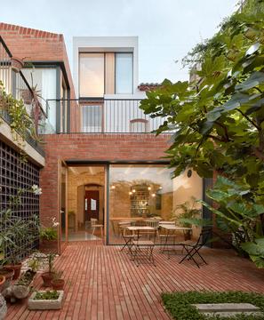 Casa Mira / Arturo Sanz