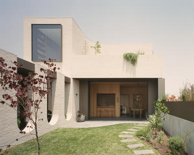 Gallery of Ruckers Hill House / Studio Bright  - 1