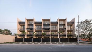Galería de Edificio Buréa / Lavalle + Peniche Arquitectos  - 1