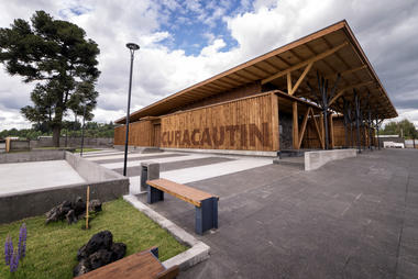Mercado de Abastos de Curacautín / Taller Viga Maestra