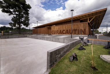 Galería de Mercado de Abastos de Curacautín / Taller Viga Maestra  - 6