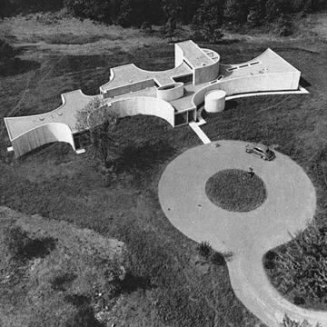 Inside a Demolished Brutalist House: the Lincoln House