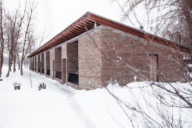 Hotel Complex Staridonye / Architectural Studio Chado