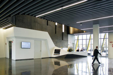Gallery of Northeastern Illinois University / JGMA  - 9