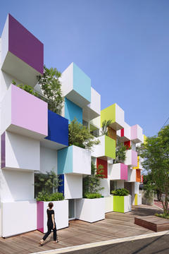 Banco Sugamo  Shinkin  - sucursal Nakaaoki / emmanuelle moureaux architecture + design