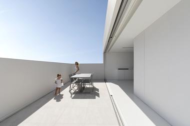 Ático Blanc / Fran Silvestre Arquitectos