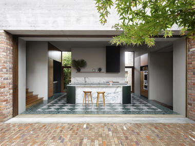Lindfield House / Polly Harbison