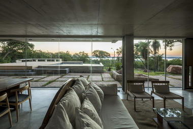 Gallery of Peak House / OMCM arquitectos  - 10