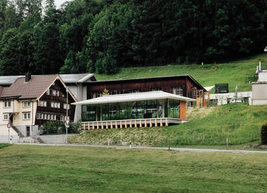 Waldstatt展馆 / Marazzi Reinhardt