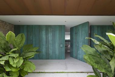 Gallery of CM House / Bernardes Arquitetura  - 8