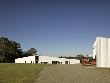 Farmhouse Residence / Smith Architects