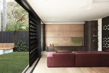 Gallery of Above Board Living / Luigi Rosselli Architects  - 9