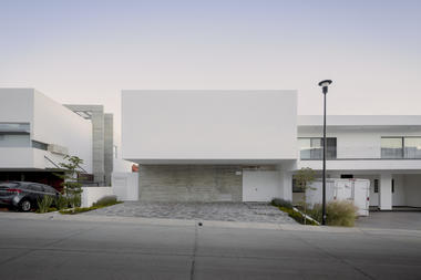 Casa Bonsai / Cotaparedes Arquitectos
