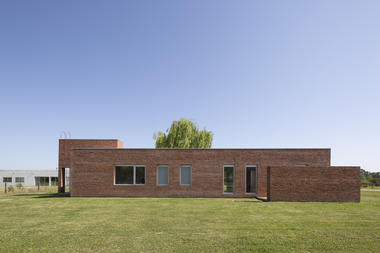 Country House La Ranita / Estudio Damero